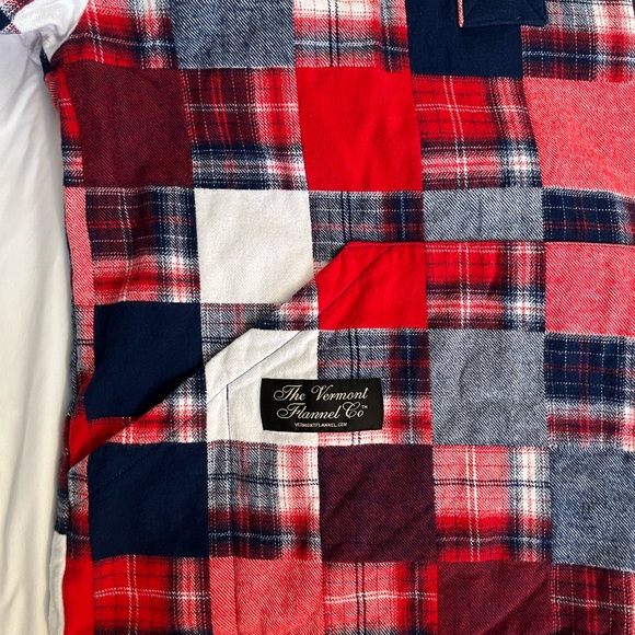 Vermont flannel Co. hoodie - Picture 2 of 6